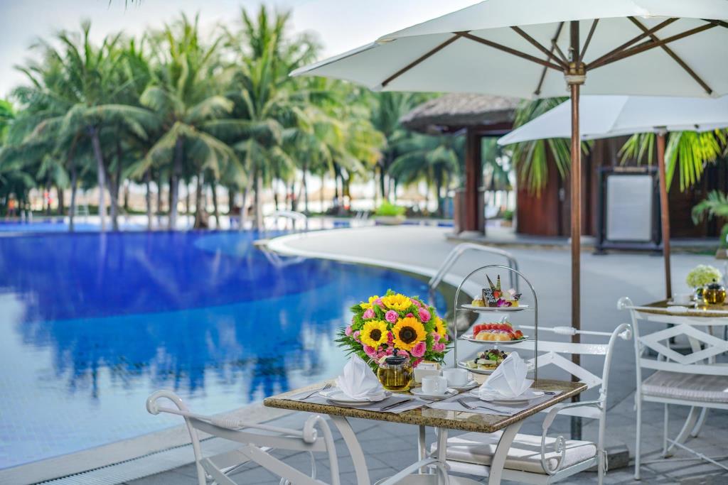 Voucher Vinpearl Luxury Nha Trang- Trọn gói nghỉ dưỡng biệt thự đẳng cấp