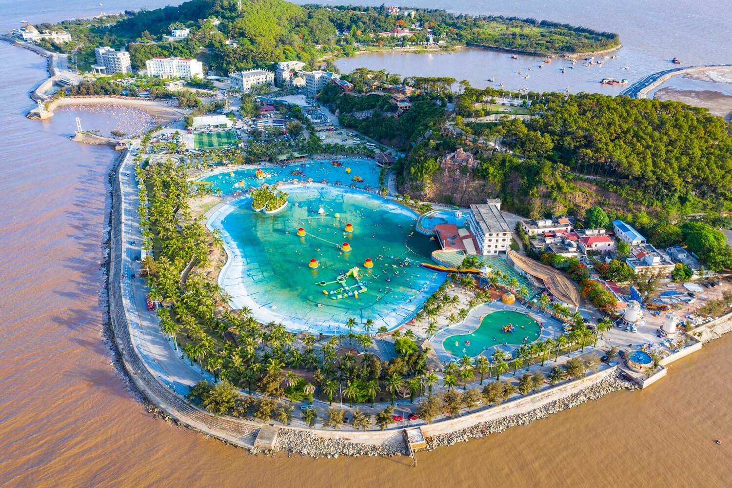 Hòn Dấu Resort có địa chỉ tại Khu 3, Đồ Sơn, Hải Phòng