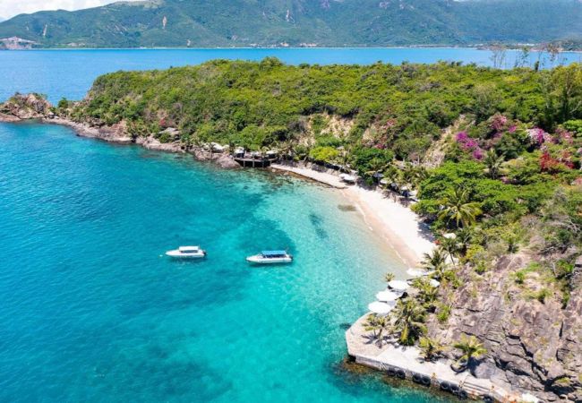 Khám phá vẻ đẹp thiên đường cùng Tour Mini Beach Nha Trang